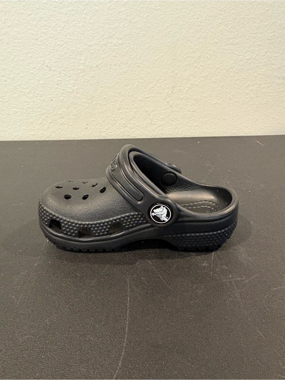 Crocs Classic Clog Black Slip On Comfort Shoes Unisex Infant Toddler Sizes - Picture 3 of 13